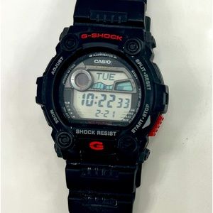 G-Shock Casio black with red